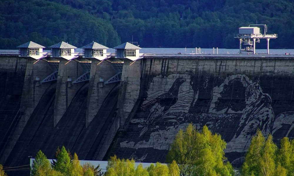 Zapora Solina Bieszczady wycieczka szkolna