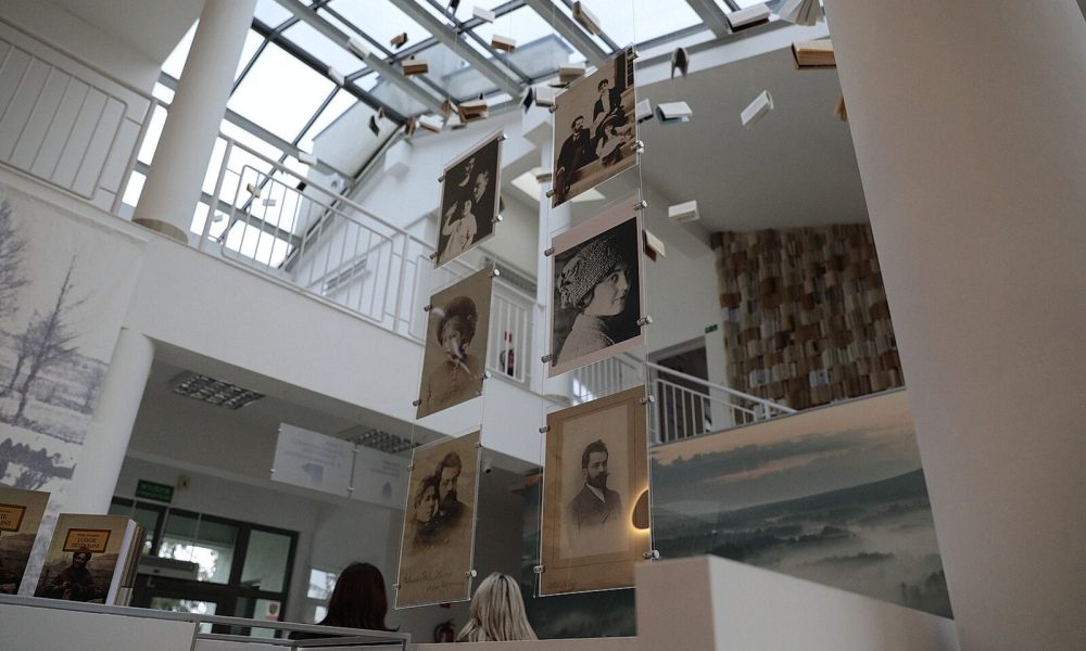 Szklany Dom wycieczka szkolna