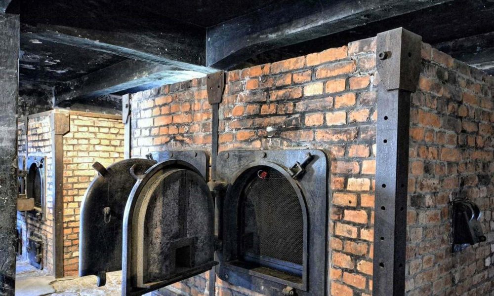 Muzeum Auschwitz wycieczka szkolna