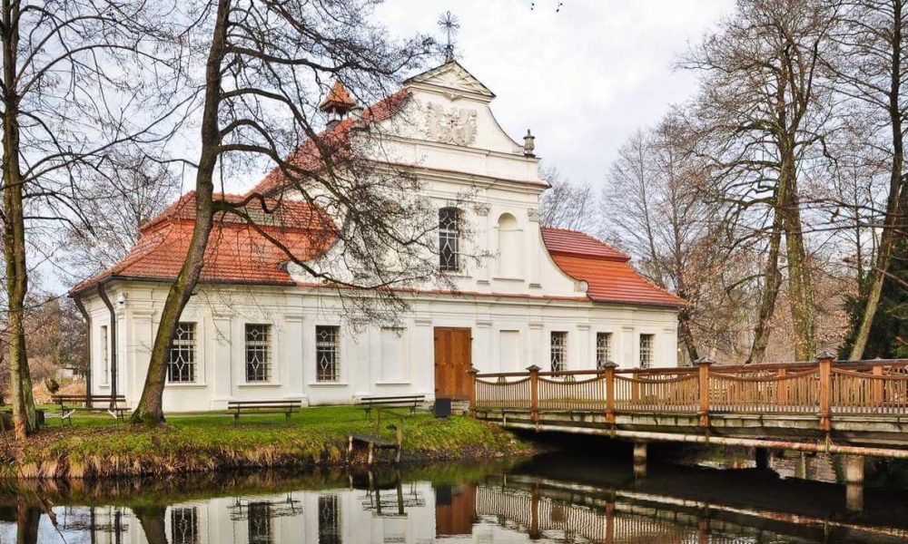 Kościół na wyspie wycieczka szkolna