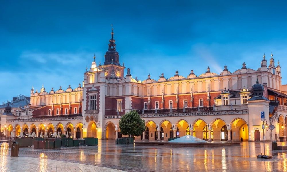 Sukiennice Kraków wycieczka szkolna